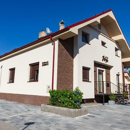 פישטני Arya Vila מראה חיצוני תמונה